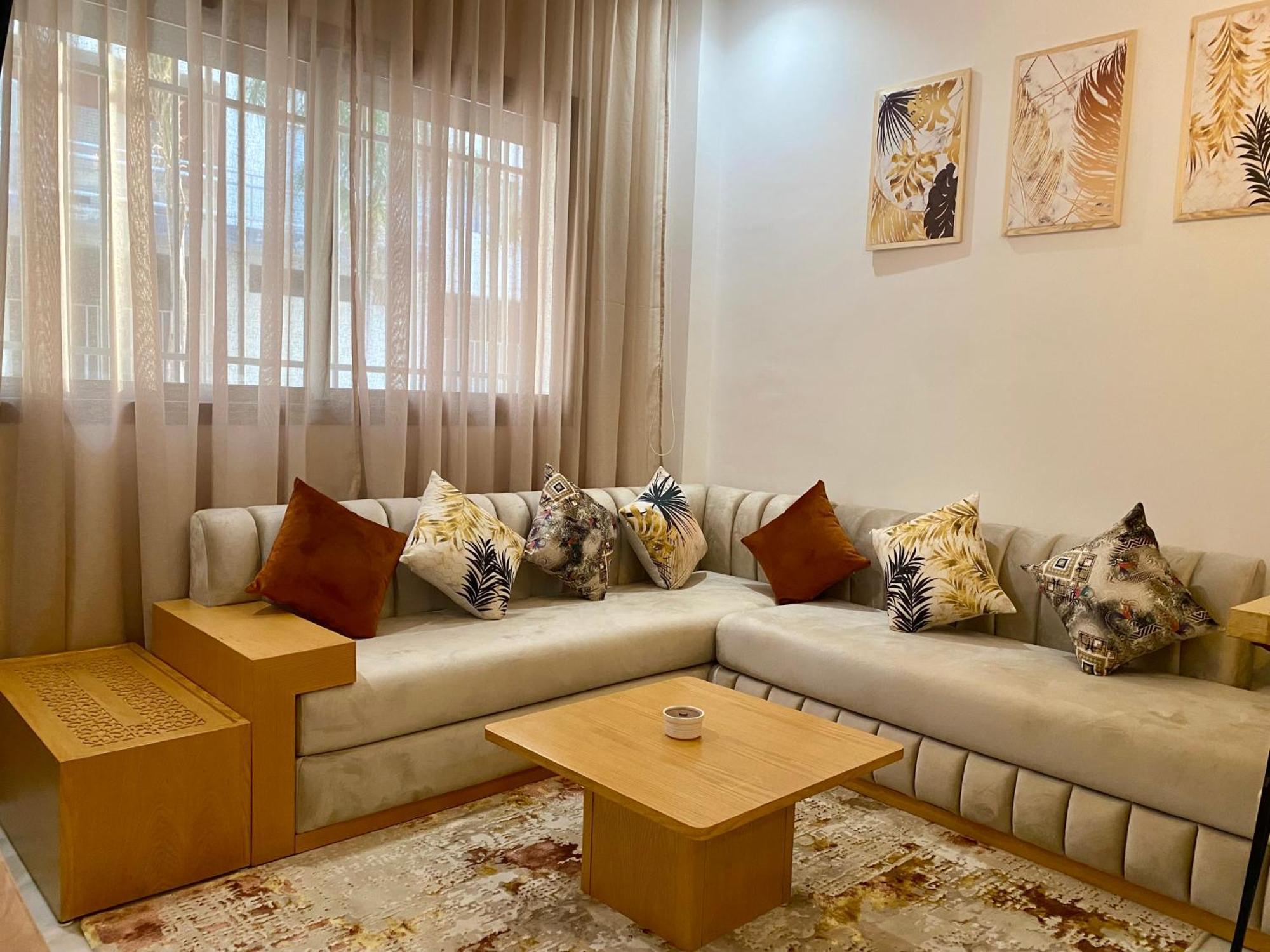 Elegance En 40 Metres Apartment